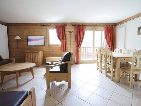 Appart. 3* 5 Flocons Or avec Piscine & Spa, aux pieds des pistes - FR-1-461-15 Apartment in St Martin Belleville