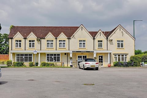 The Gables Hotel, Birmingham Airport Hotel in Marston Green