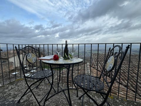 View (from property/room), Balcony/Terrace