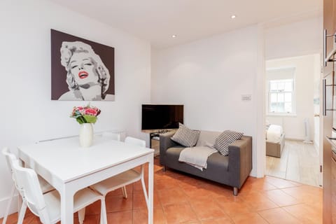 New 2 Bed Apartment in Covent Garden Condo in City of Westminster