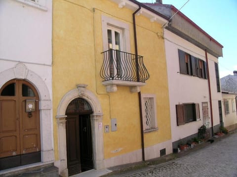 Appartamento ad Ateleta (Roccaraso) Apartment in Molise, Italy