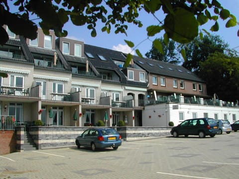 Facade/entrance, On site