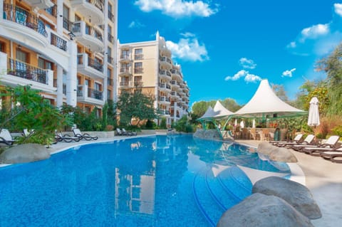 Harmony Suites Grand Resort Aparthotel in Sunny Beach