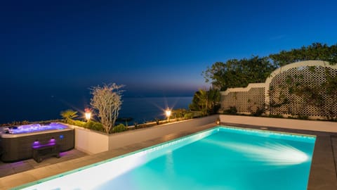 Sky Villa Villa in Marbella