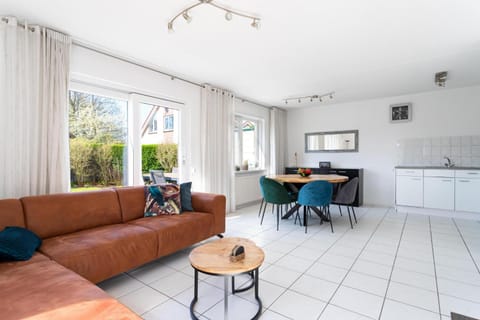 Mosselbank 73 - Noordzeepark Ouddorp NOT INTENDED FOR COMPANY OR WORK-RELATED STAYS House in Ouddorp