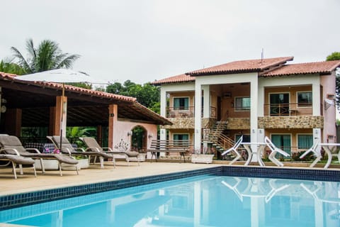 Decorative detail, Pool view