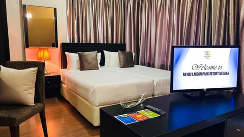 Bed, TV and multimedia, Bedroom