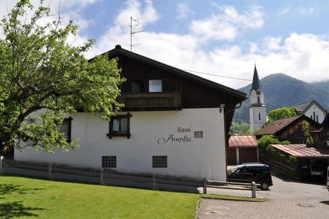 Property building, Facade/entrance, Neighbourhood