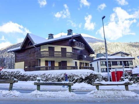 Apartment L'Hermine by Interhome Apartment in Les Houches