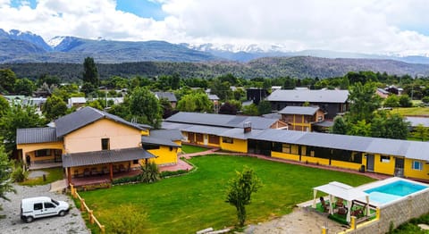 Property building, Day, Natural landscape, Mountain view, Pool view, Swimming pool, Parking