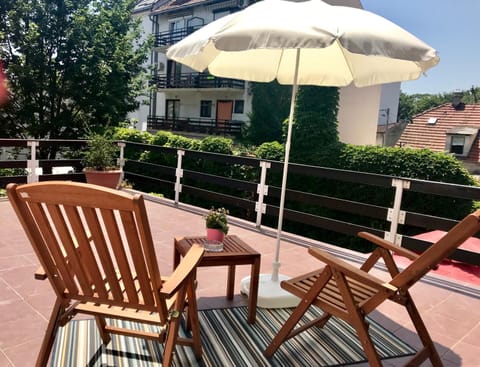 Balcony/Terrace, Seating area, Garden view, Inner courtyard view