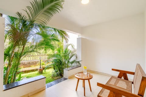 Patio, Day, Garden, View (from property/room), Balcony/Terrace, Seating area, Garden view