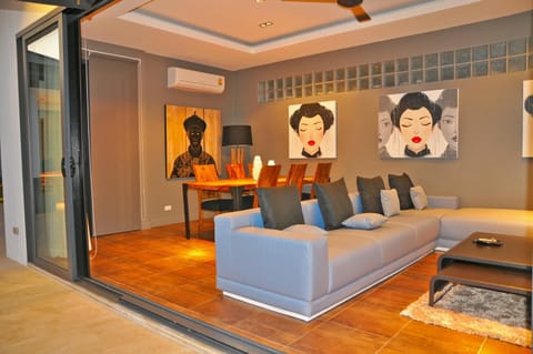Phuket Private Holiday Rental 3 Bedrooms - Lagoon Villa in Rawai