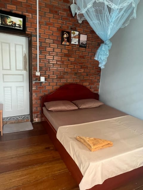 ING ING GUESTHOUSE Bed and Breakfast in Sihanoukville