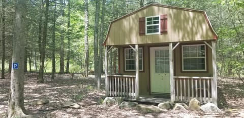 Property building, Natural landscape, Parking