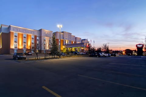 Hampton Inn & Suites by Hilton Calgary-Airport Hotel in Calgary