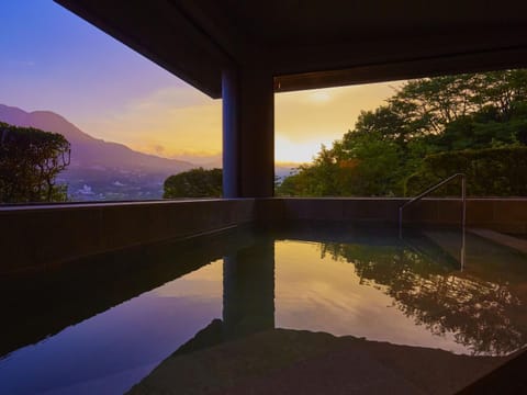 Hot Spring Bath