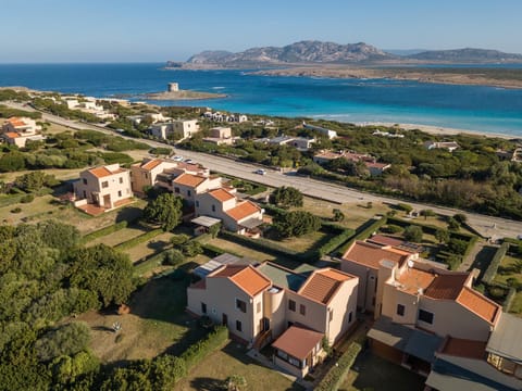 Neighbourhood, Natural landscape, Beach