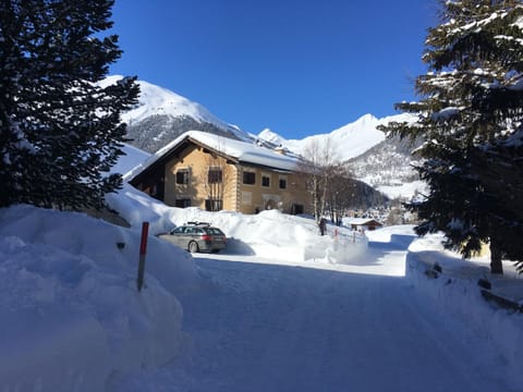 Property building, Winter