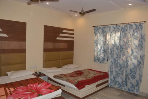 Hotel Marwari Hotel in Agra