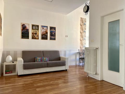 Casa Gomes central station charming apt & WI-FI Appartement in Milan