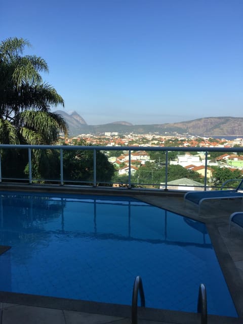 Apartamento linda vista, 200 metros da praia de camboinhas Condo in Niterói