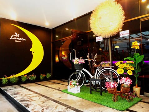 La Moon At Phuket - SHA Extra Plus Hotel in Wichit