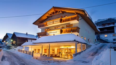 Hotel Glöckner und Hotel Residenz Glöckner Hôtel in Saint Anton am Arlberg