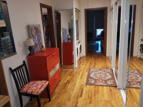 Fully Furnished Entire Floor Apartment in Historic Harlem Condominio in Harlem