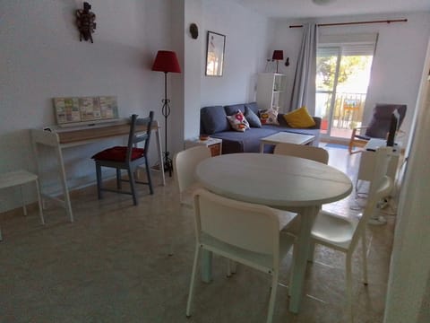 Apartamento en zona Atalaya con garaje y WIFI Appartement in Conil de la Frontera