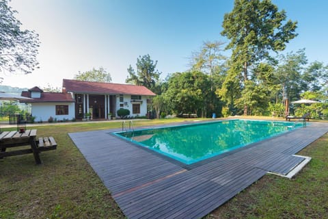 Property building, Garden view, Swimming pool