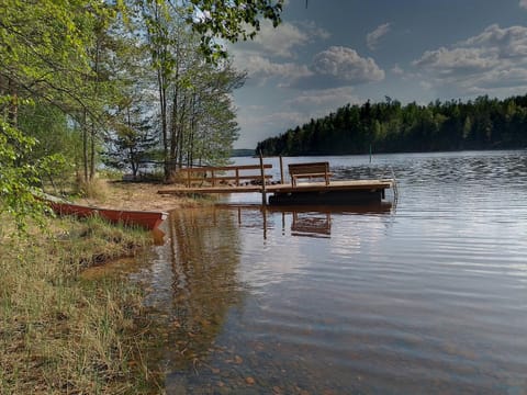 Kalliomökki Nature lodge in Finland