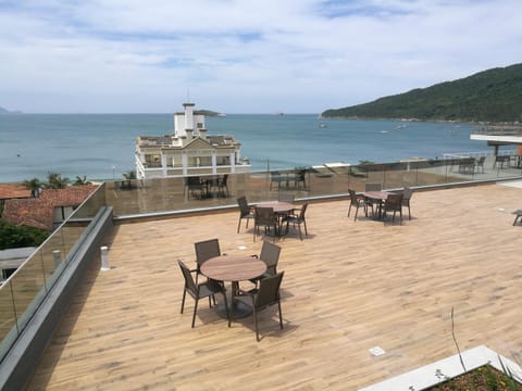 EA - Apto com vista do mar na Praia dos Ingleses, Florianópolis, SC Condominio in Florianopolis