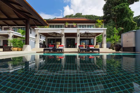 Property building, Swimming pool, Swimming pool