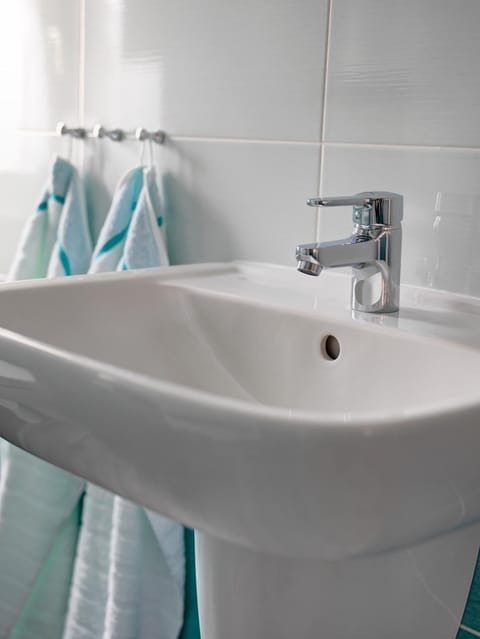 Bathroom, Decorative detail