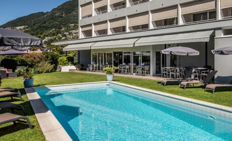 Property building, Swimming pool