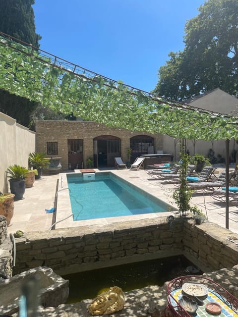 Mas des Armouriers House in Sablet