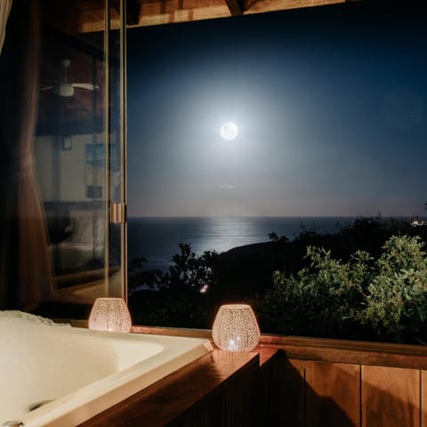 Night, Hot Tub, View (from property/room), Mountain view, Sea view