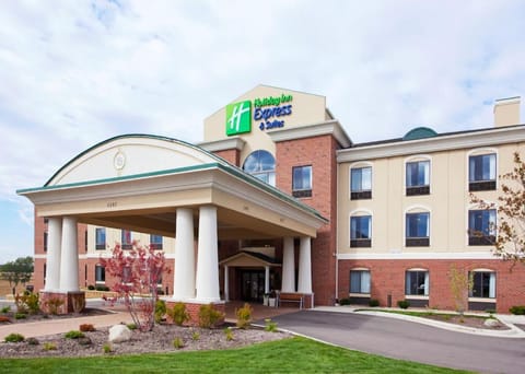 Holiday Inn Express and Suites Detroit North-Troy, an IHG Hotel Hotel in Royal Oak