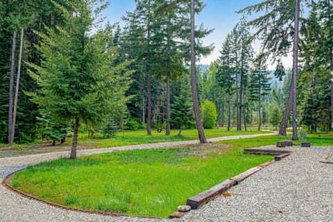 6 Acre Wilderness Retreat House in Kittitas County