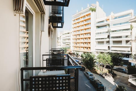 Balcony/Terrace, City view, Street view