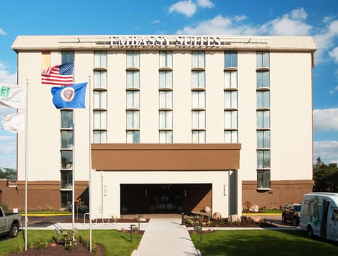 Embassy Suites by Hilton Bloomington/Minneapolis Hotel in Bloomington