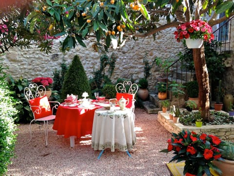 La Maison du Peintre en Provence Alojamiento y desayuno in Mallemort