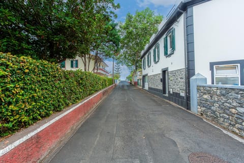 Mateus House - Porto da Cruz Center House in Madeira District