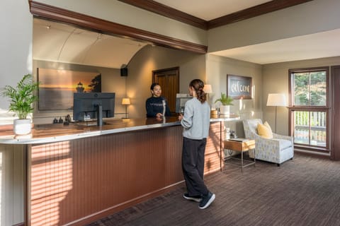 Lobby or reception, Seating area, concierge