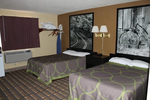 Coratel Inn & Suites by Jasper Stillwater Hotel in Oak Park Heights