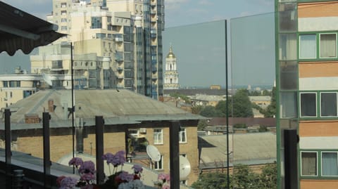 Balcony/Terrace, On site, Landmark view