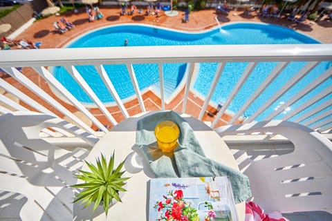 Balcony/Terrace, Pool view