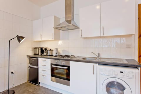 Calabria 4 Comfortable apartment Apartment in London Borough of Islington