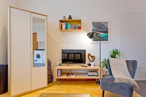 Calabria 4 Comfortable apartment Condo in London Borough of Islington